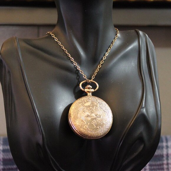 Vissun Pocket Watch Pendant Necklace Rhinestones Scrollwork WORKS main image 11